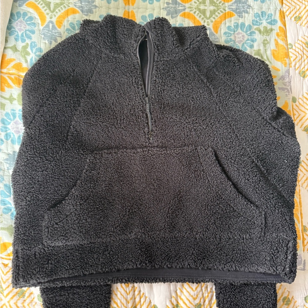 Barely Worn Lululemon Fleece Half Zip Scuba